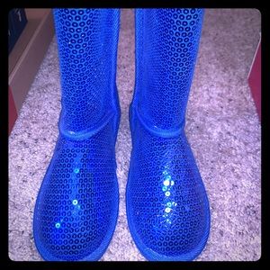 Kids Royal Blue Sequin “Ugg-Style” Boots! Size 4.